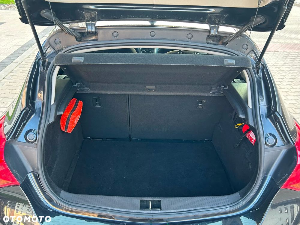 Opel Astra 1.6 CDTI Essentia - 9
