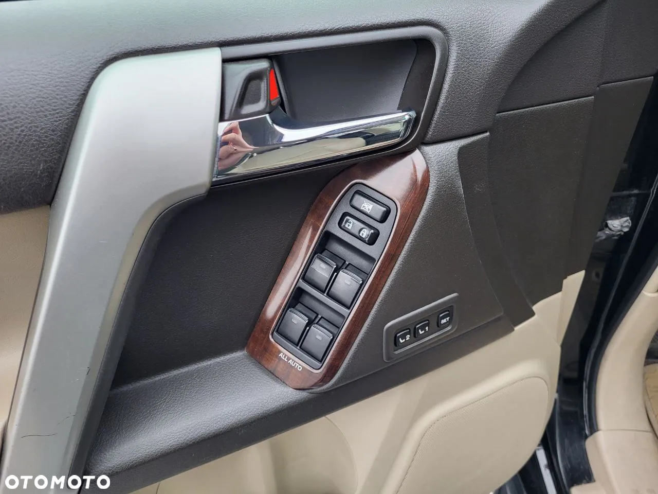 Toyota Land Cruiser LC 3.0 D-4D Prestige - 6