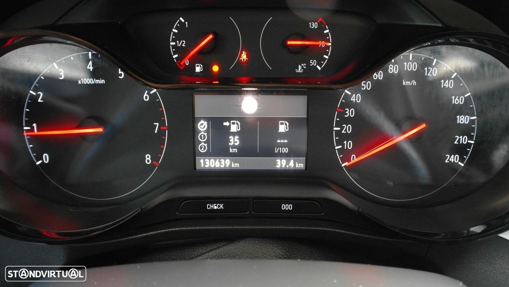 Opel Crossland X 1.2 T 120 Anos - 35