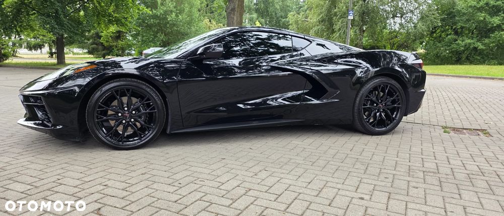 Chevrolet Corvette - 4