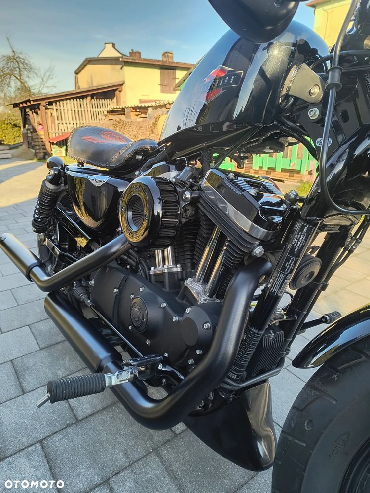 Harley-Davidson Sportster Forty-Eight - 15