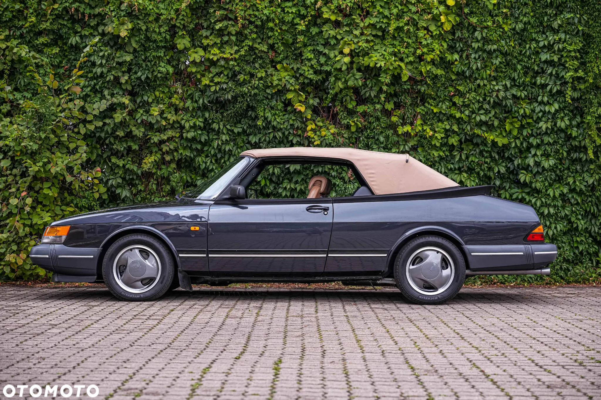 Saab 900 - 21