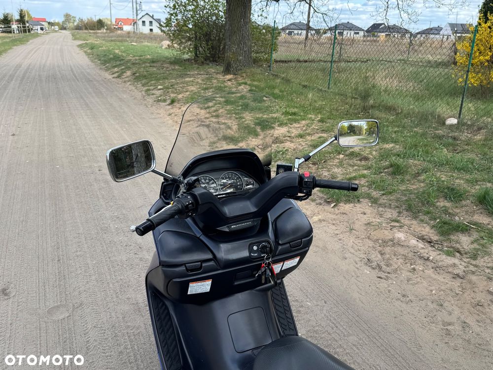 Suzuki Burgman - 18