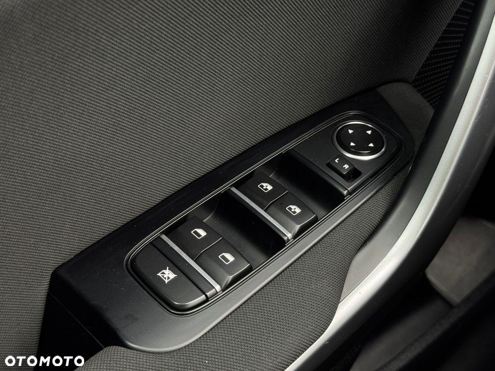 Kia Ceed 1.5 T-GDI M - 35