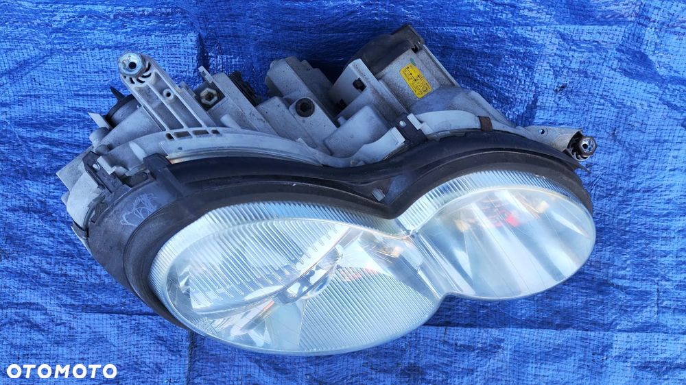 ZDERZAK ATRAPA GRILL BŁOTNIK PRAWY PAS PRZEDNI WZMOCNIENIE CHŁODNICE WENTYLATOR SPRYSKIWACZE LAMPY BI-XENON XENON PRZÓD KOMPLETNY ORYGINALNY LAKIER C946 946 DO ZAŁOŻENIA W KOLOR MERCEDES SL R230 W230 SL500 - 33
