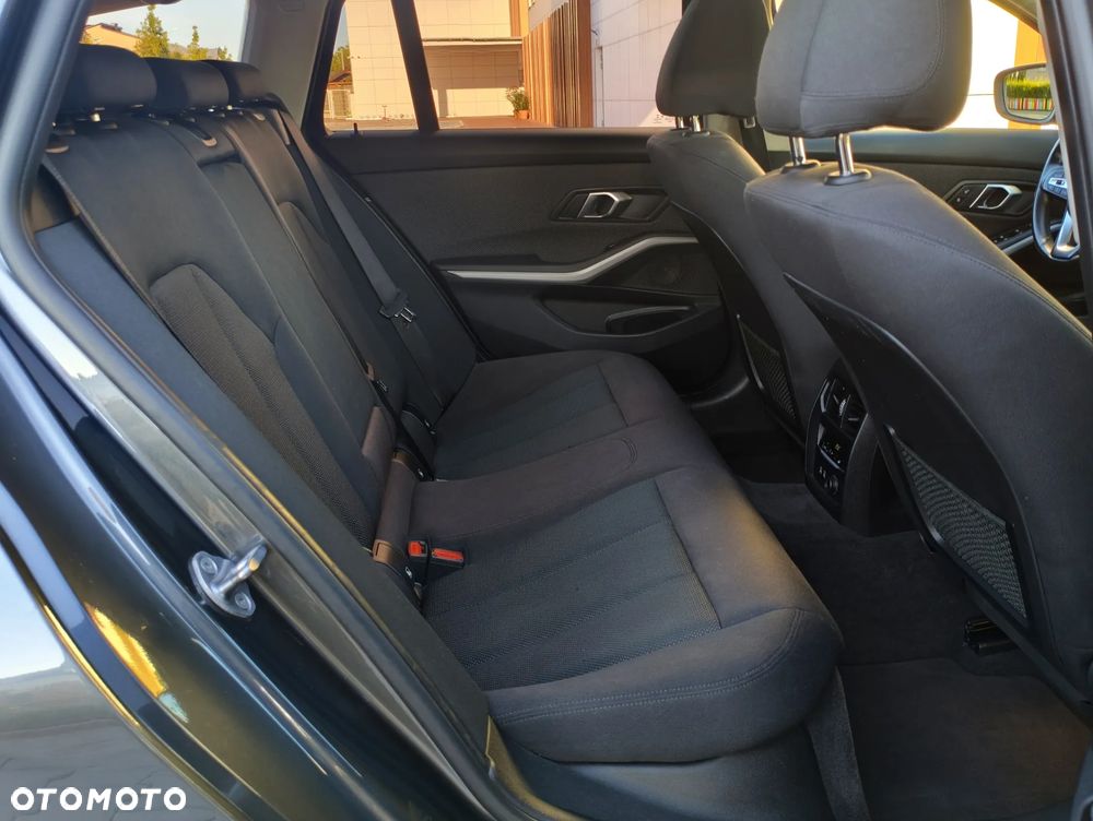 BMW Seria 3 318d Advantage - 7