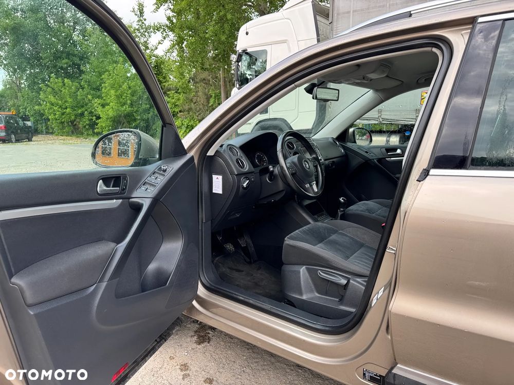 Volkswagen Tiguan - 10