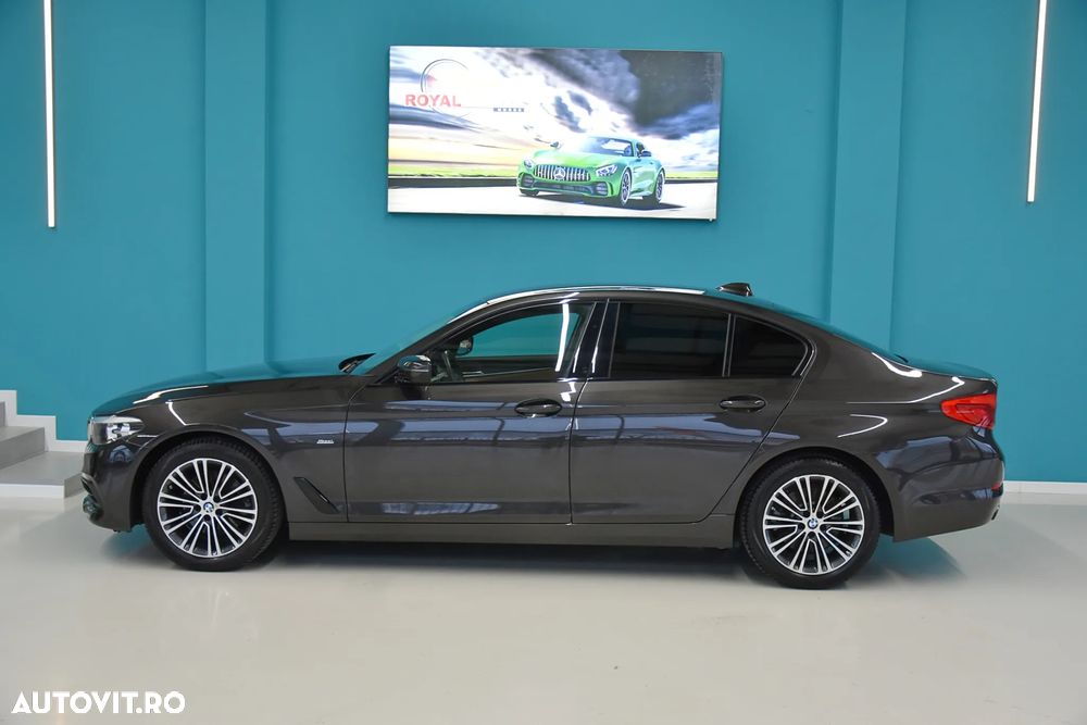 BMW Seria 5 520d Aut. Luxury Line - 10