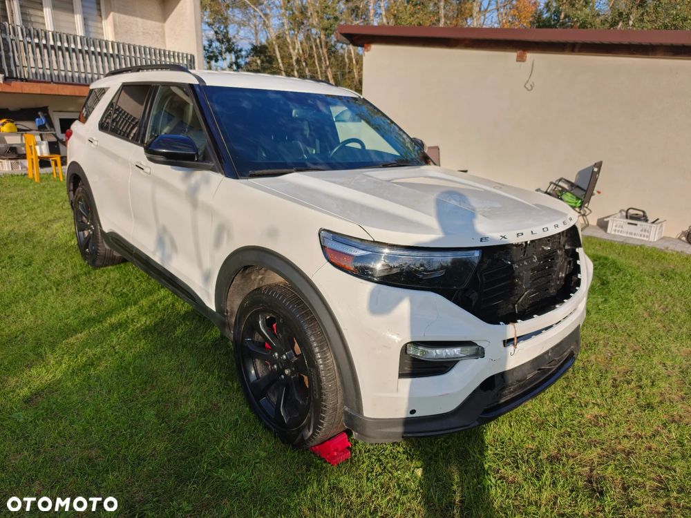 Ford Explorer - 5