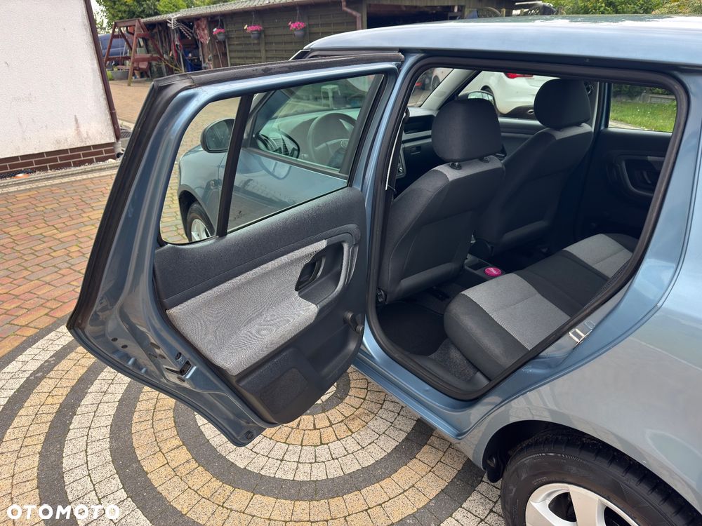 Skoda Fabia - 12