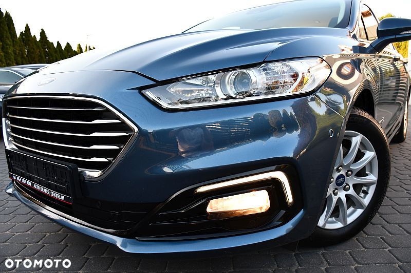 Ford Mondeo 2.0 Hybrid Titanium - 34