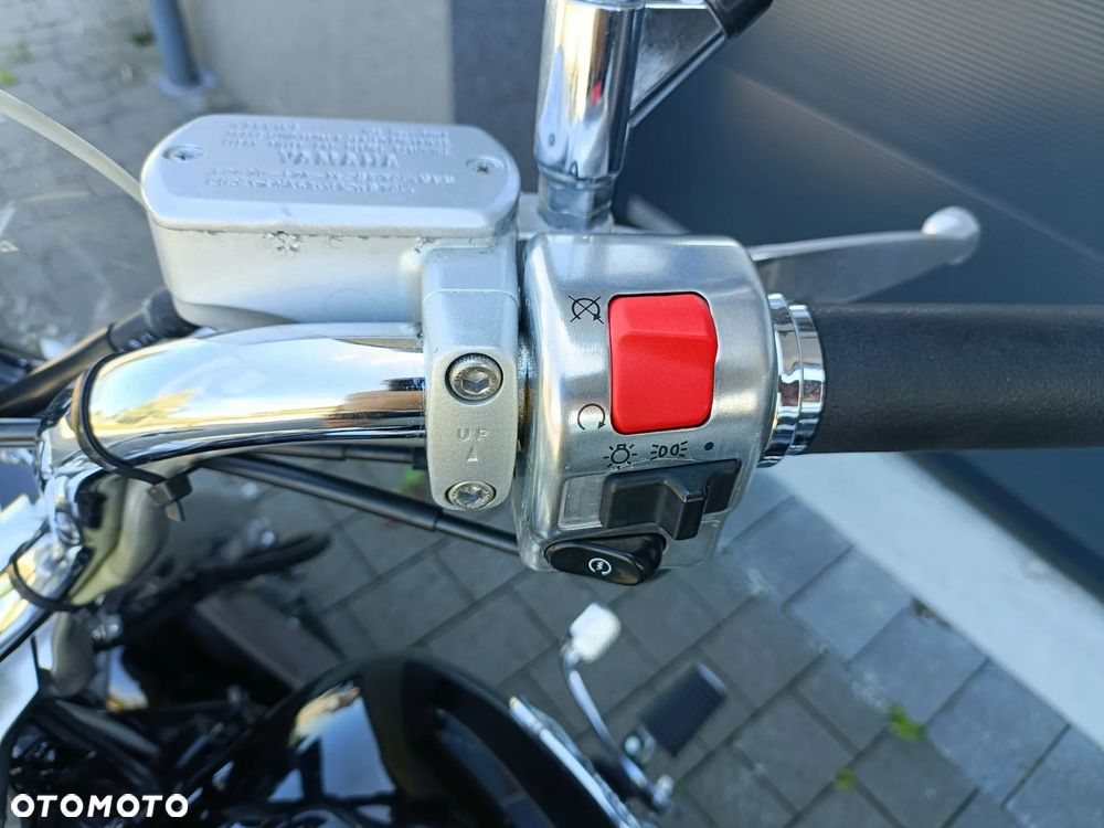 Yamaha XVS - 8