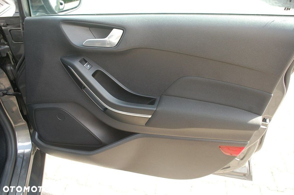 Ford Fiesta - 35