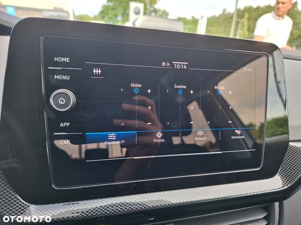 Volkswagen T-Cross - 24