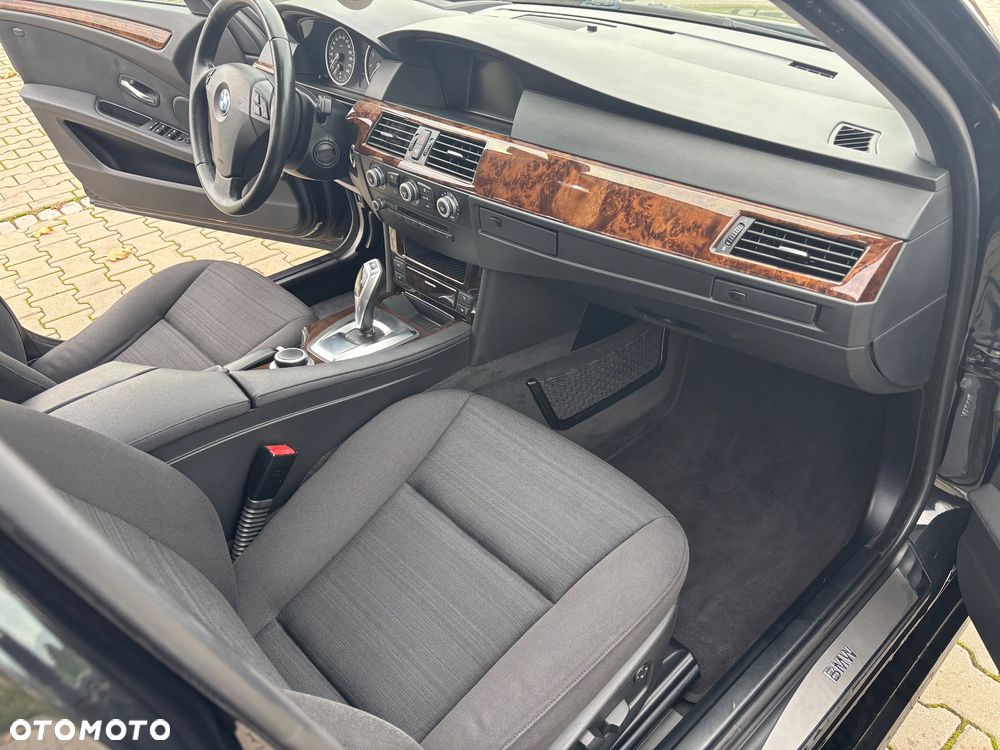 BMW Seria 5 530i - 10