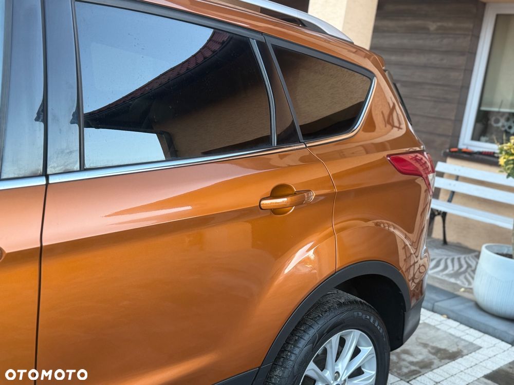 Ford Kuga 2.0 TDCi 4x2 Titanium - 37