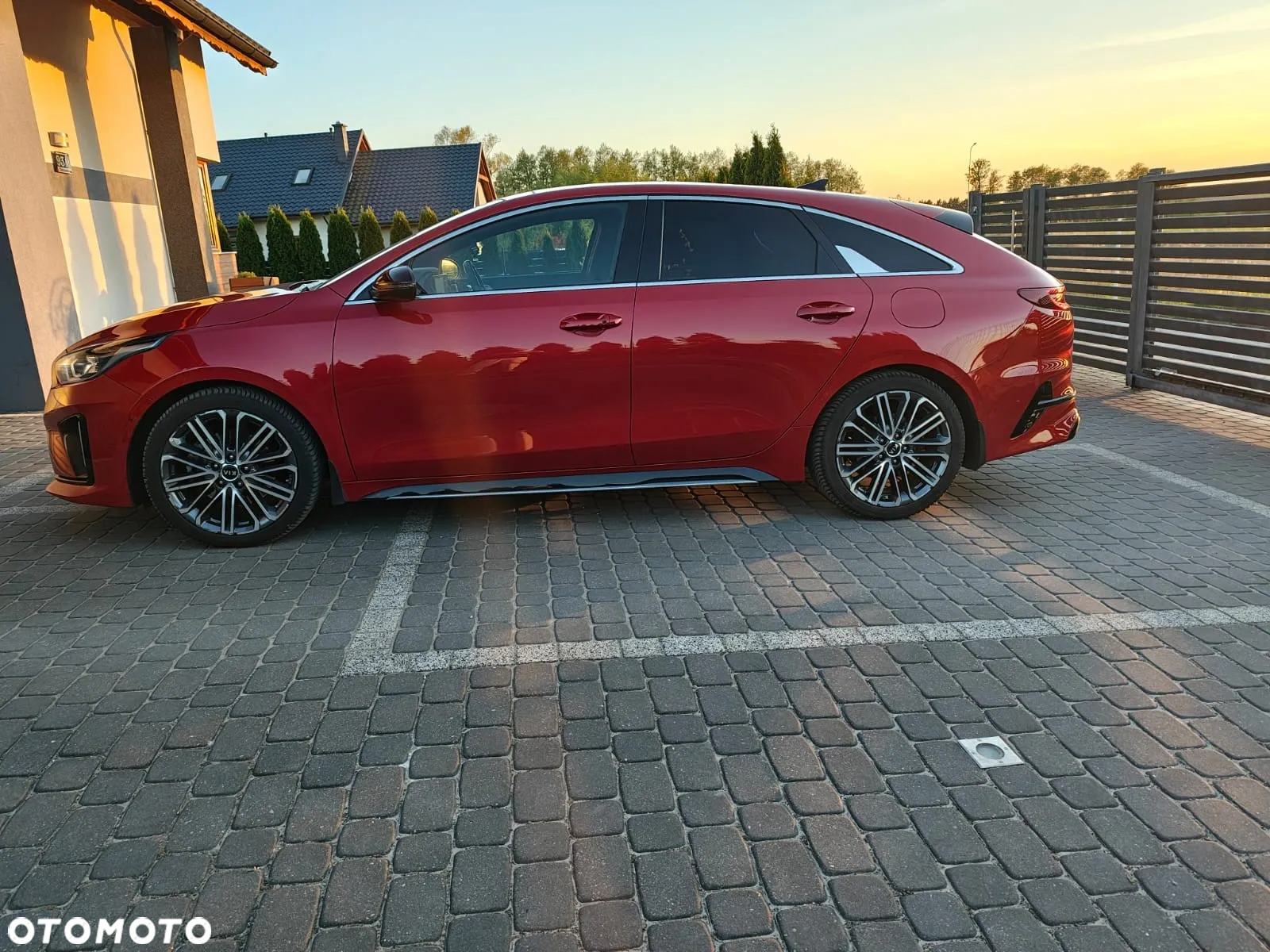 Kia ProCeed 1.4 T-GDI GT Line DCT - 4