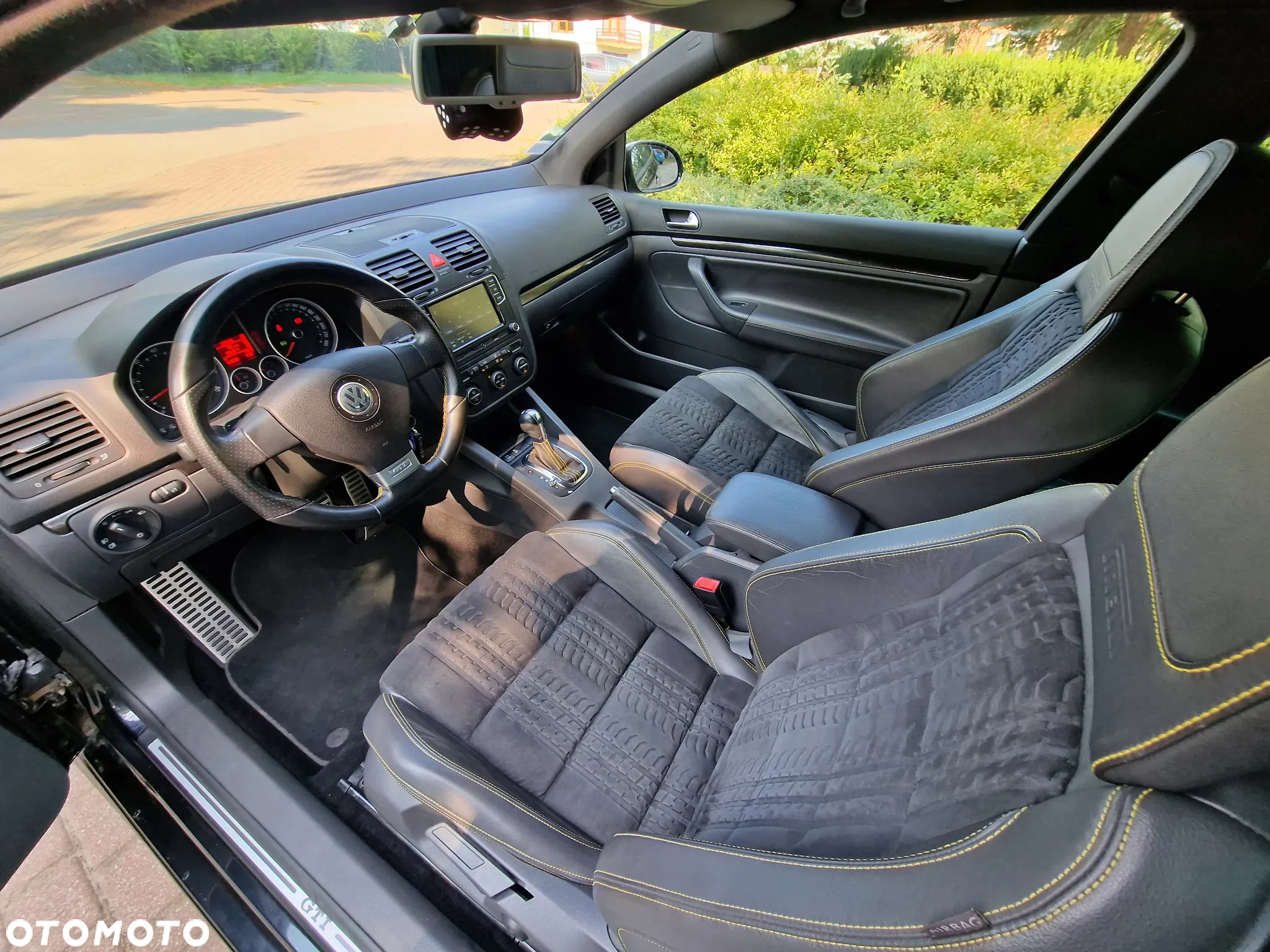 Volkswagen Golf 2.0 GTI DSG Pirelli - 12