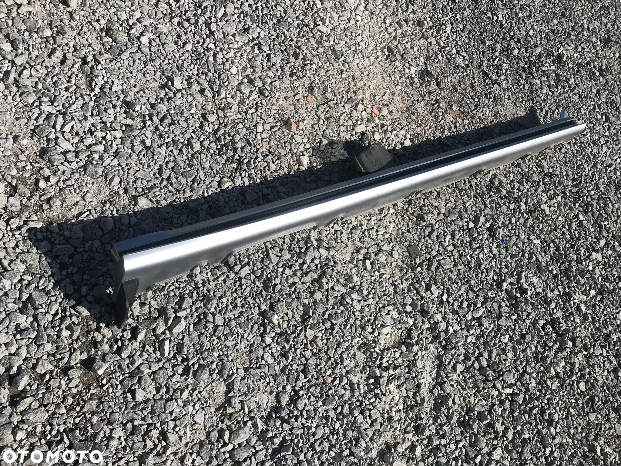 Listwa progowa prawa Hyundai IONIQ 5 - 1