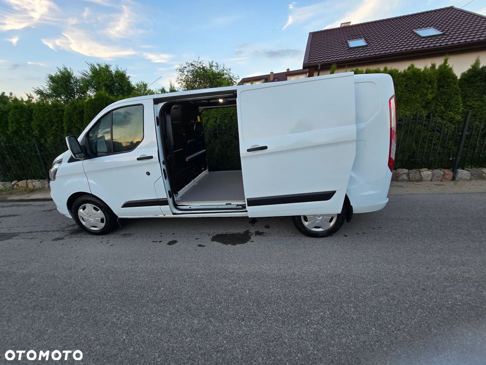 Ford Transit L2H2 VA Autm Limited - 24