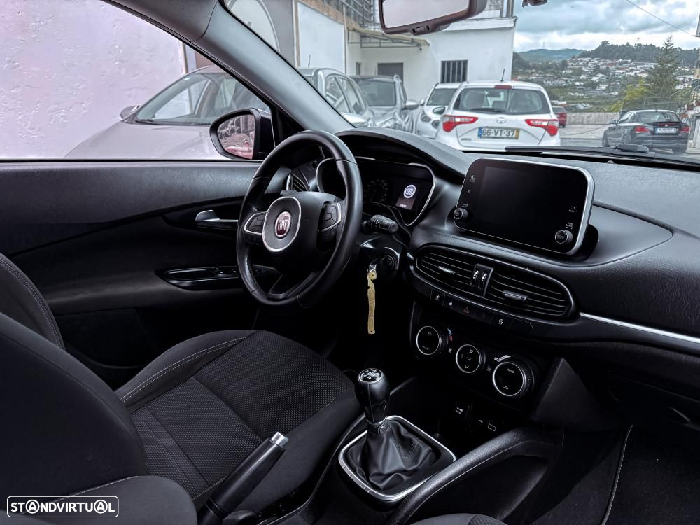 Fiat Tipo Station Wagon 1.3 M-Jet Lounge - 4