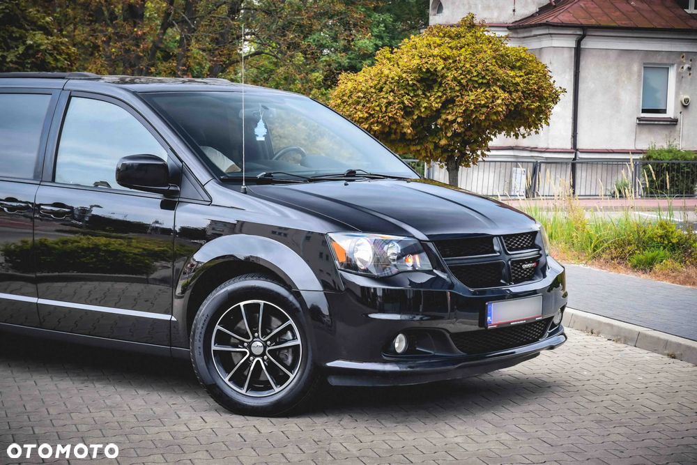 Dodge Grand Caravan 3.6 R/T - 20