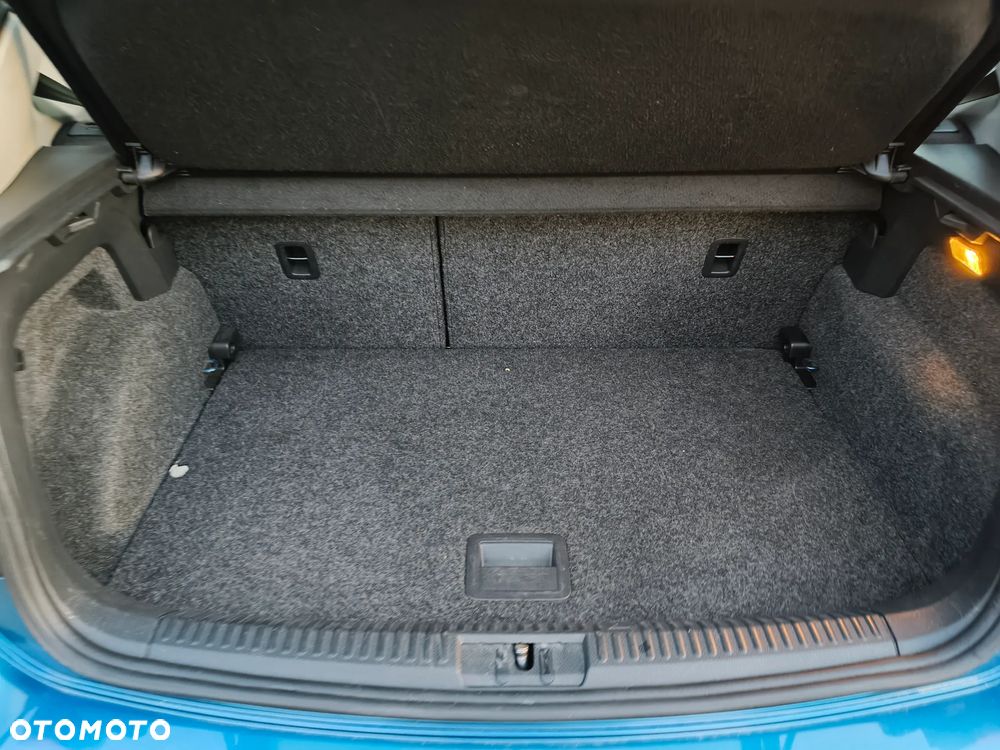 Volkswagen Polo 1.4 TDI (Blue Motion Technology) Comfortline - 12