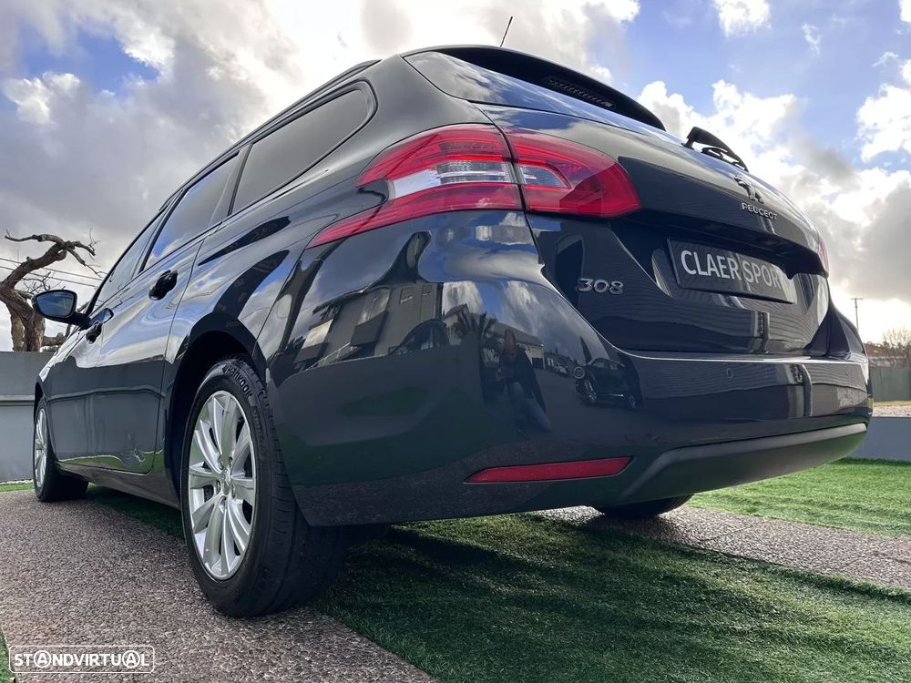 Peugeot 308 SW 1.2 PureTech Style - 21