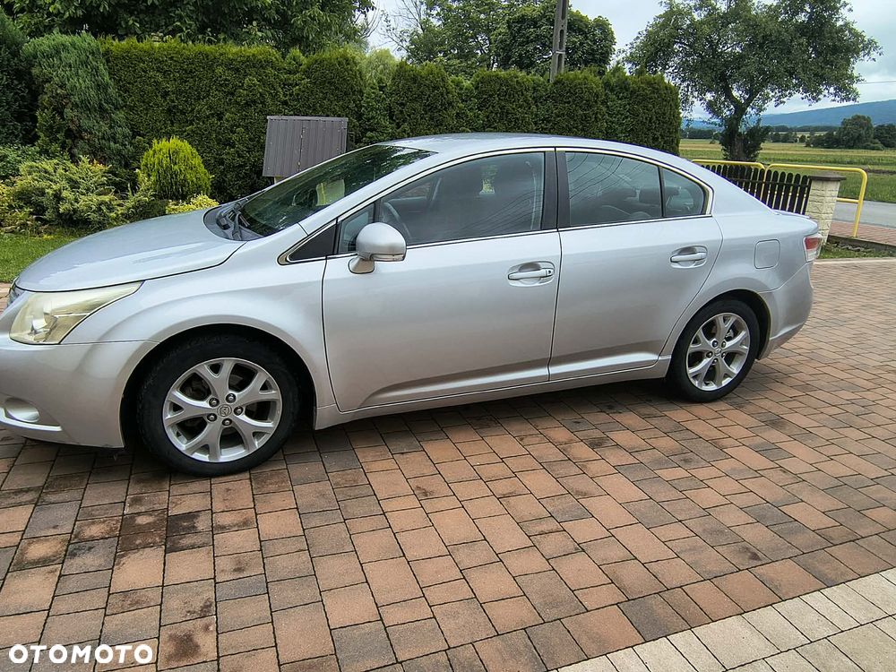 Toyota Avensis 2.0 D-4D - 3