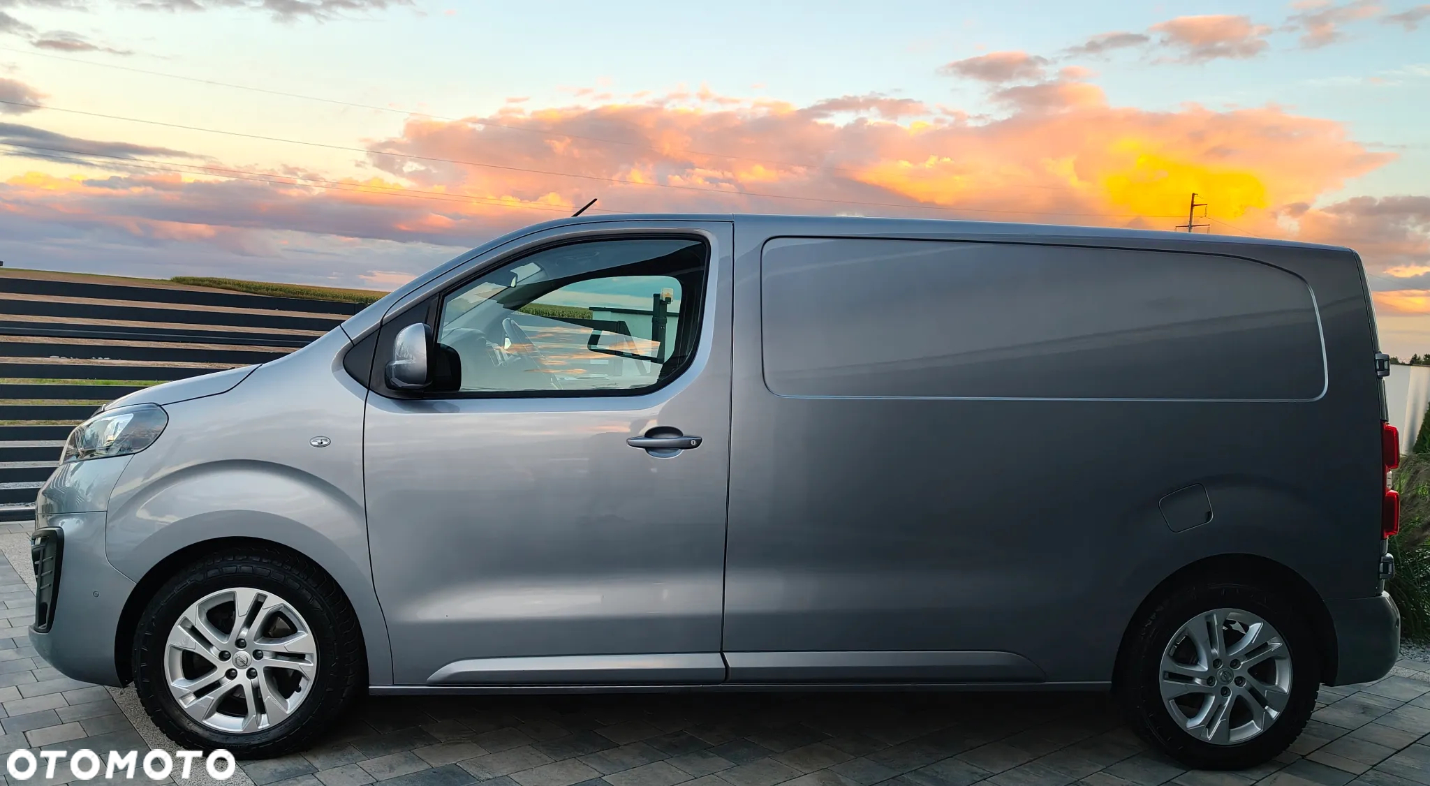 Opel VIVARO - 4
