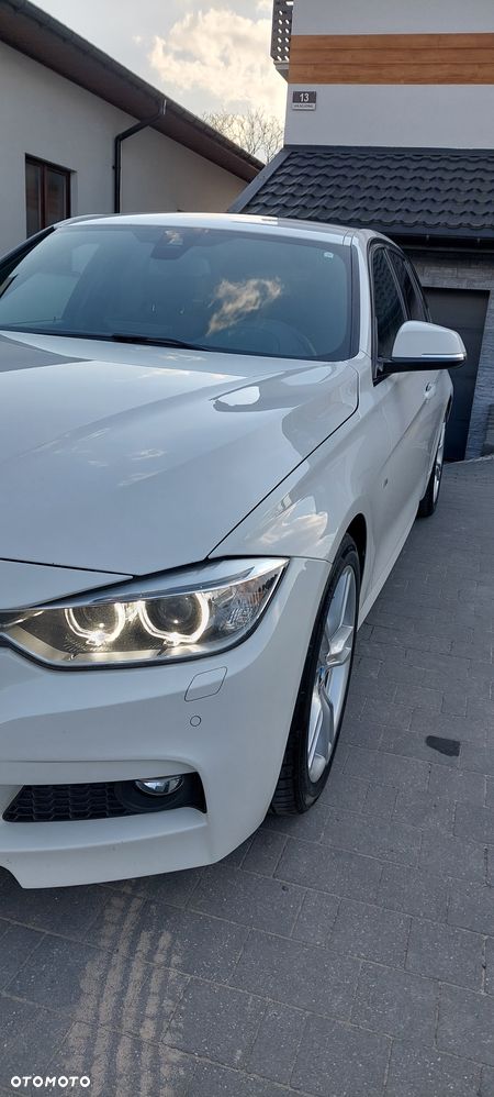 BMW Seria 3 325d Sport-Aut - 28