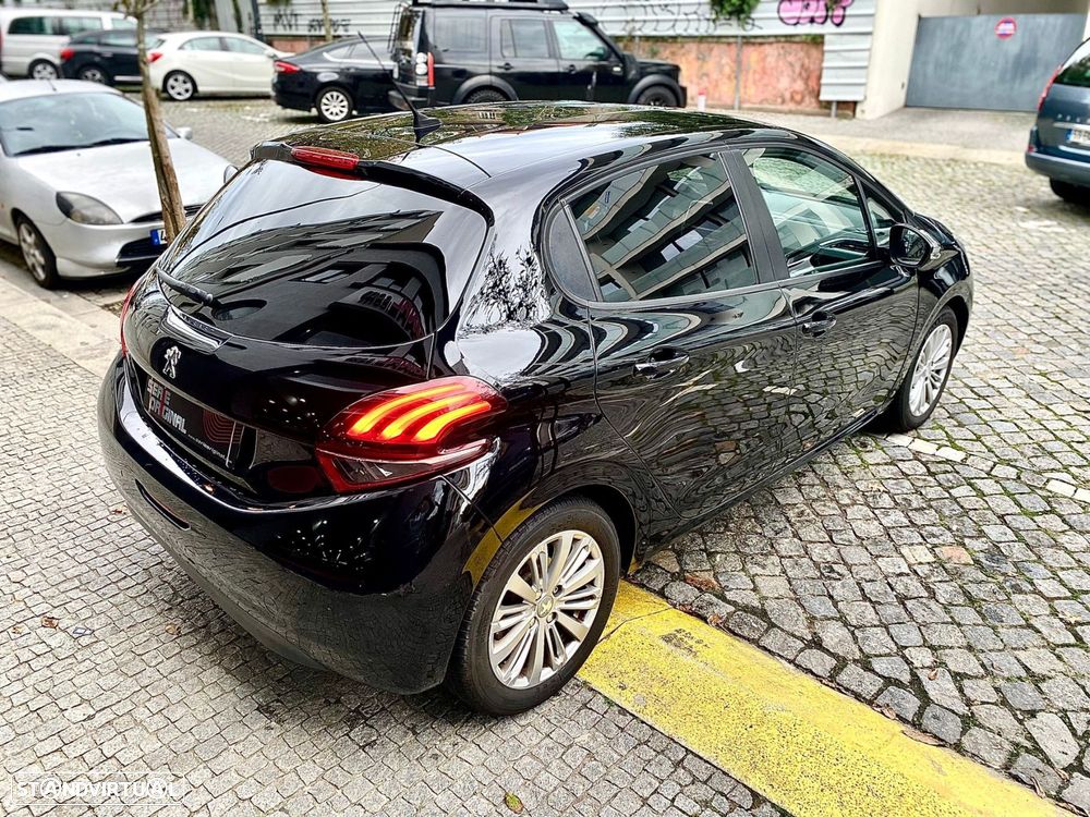 Peugeot 208 1.6 BlueHDi Style - 9