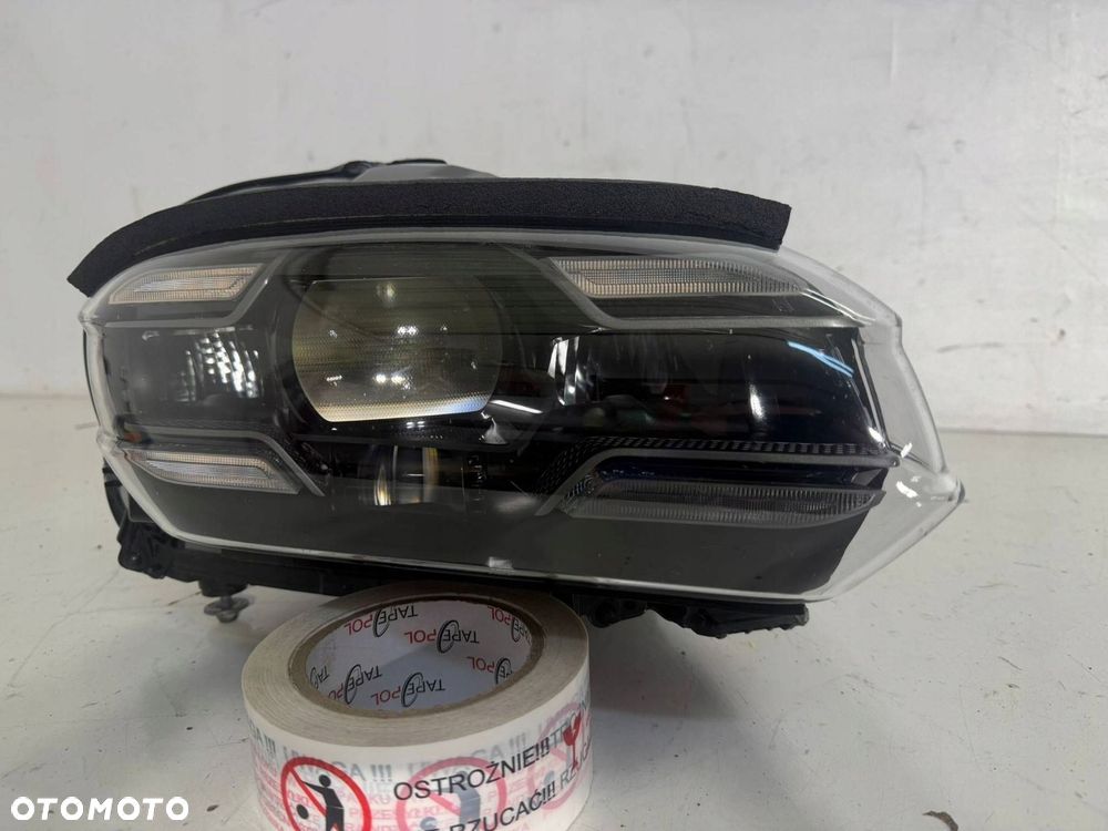 lampa prawy przód prawa przednia porsche taycan 9j1 full led eu - 2