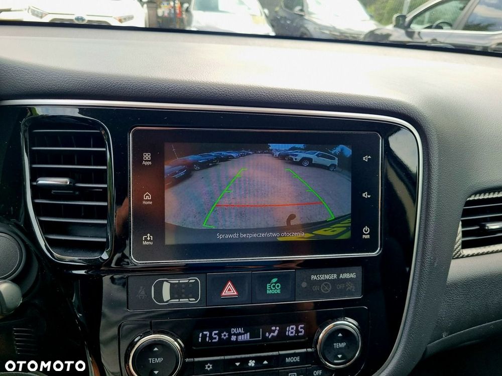 Mitsubishi Outlander 2.0 4WD Invite - 19