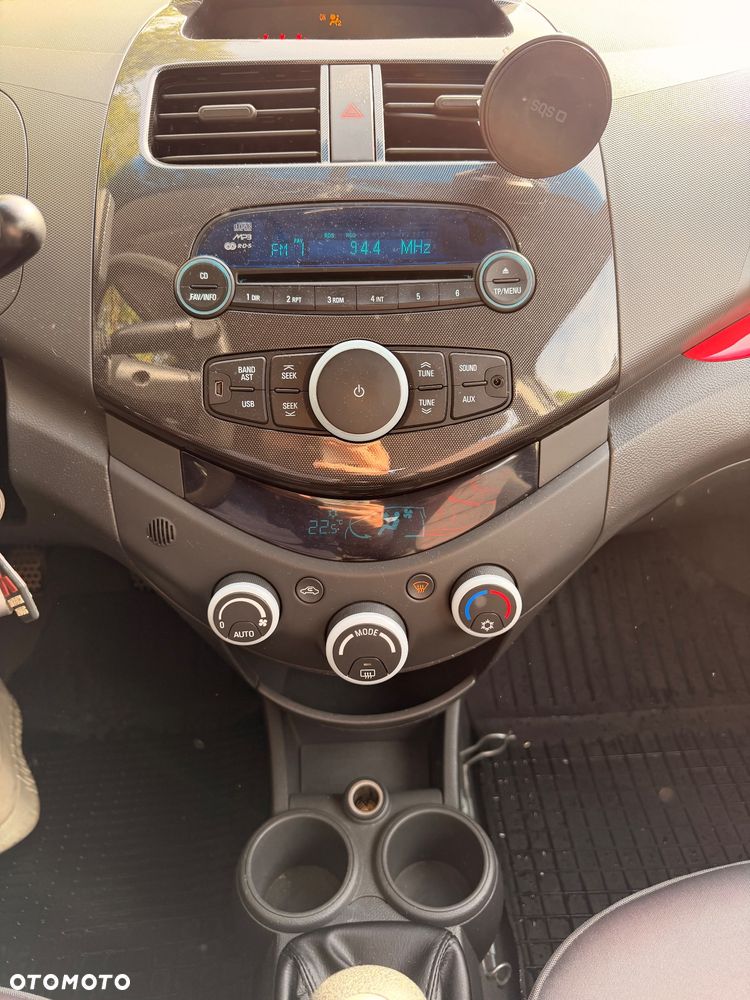 Chevrolet Spark - 25