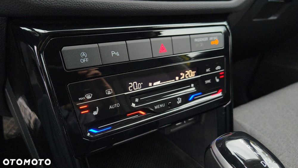Volkswagen T-Cross - 22