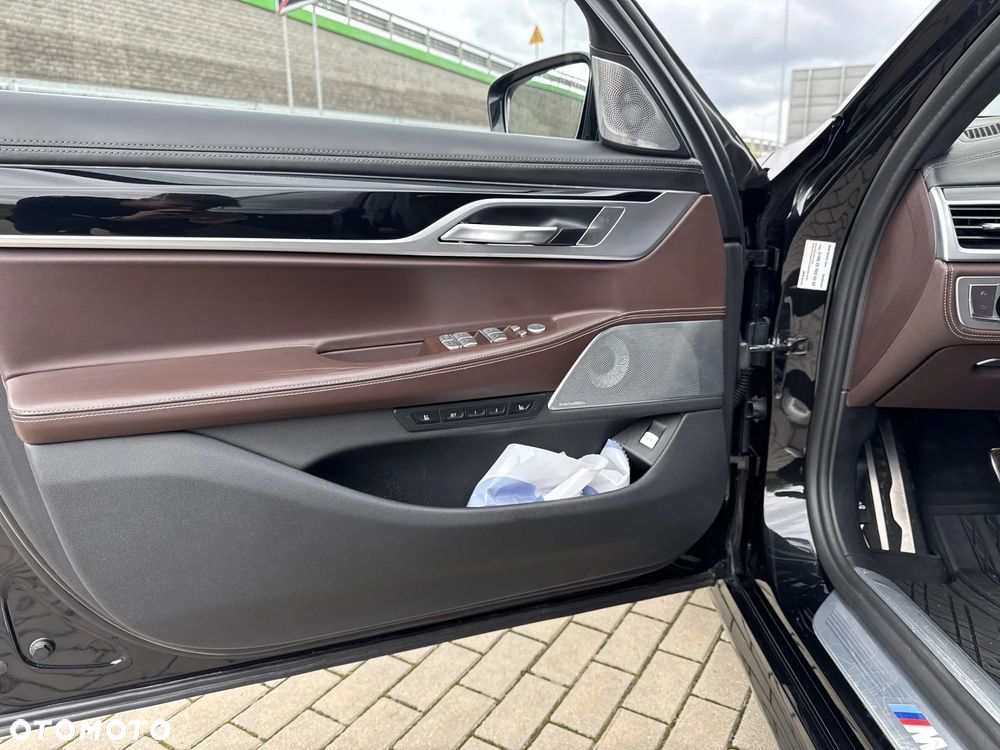 BMW Seria 7 750d xDrive sport - 11