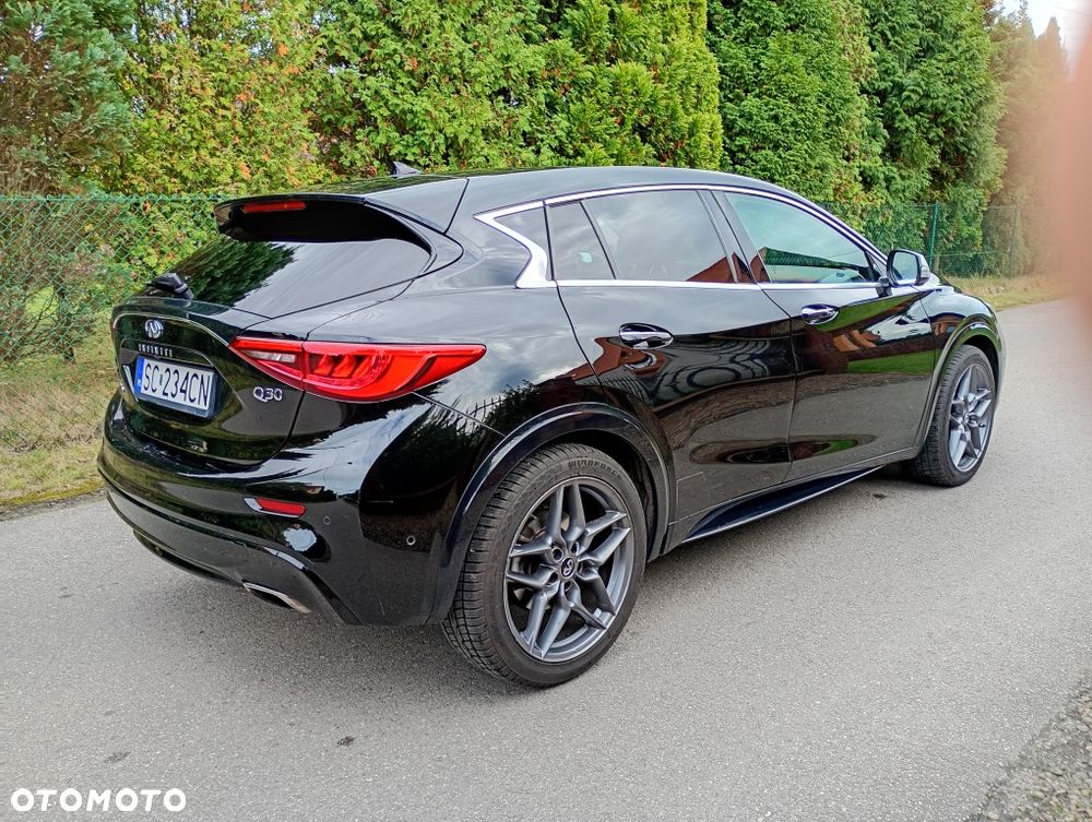 Infiniti Q30 2026 photo 4