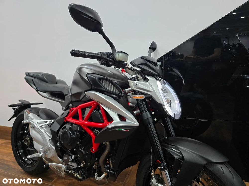 MV AGUSTA Brutale - 10