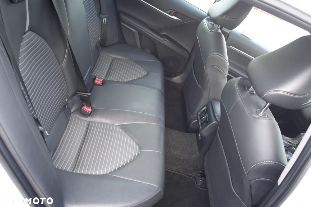 Toyota Camry 2.5 Hybrid Prestige CVT - 10