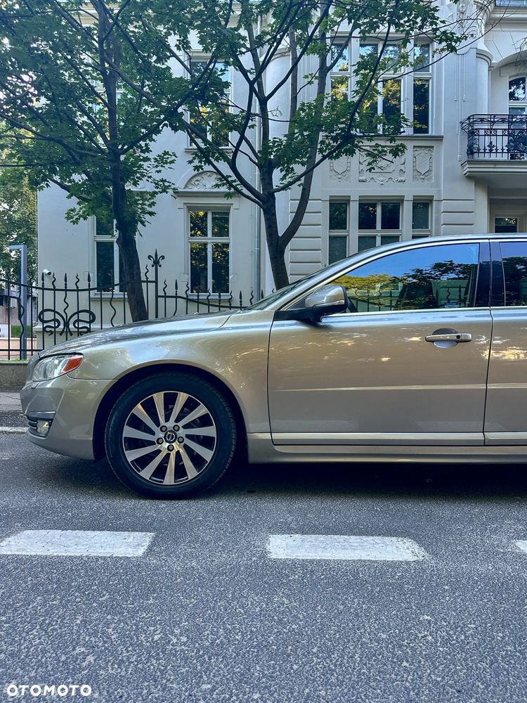 Volvo V70 D5 AWD Summum - 14