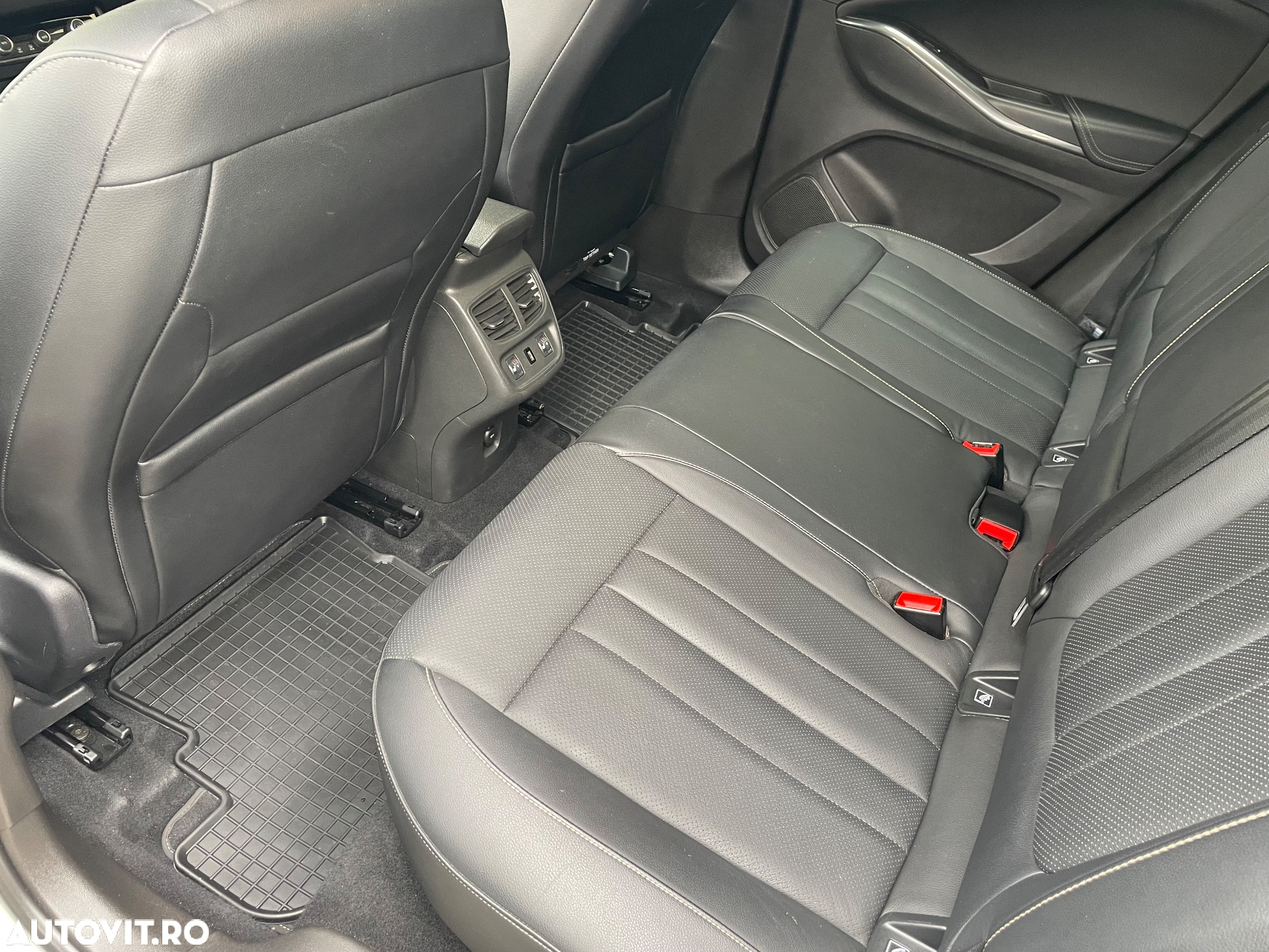Opel Grandland X 1.5 START/STOP Elegance - 10