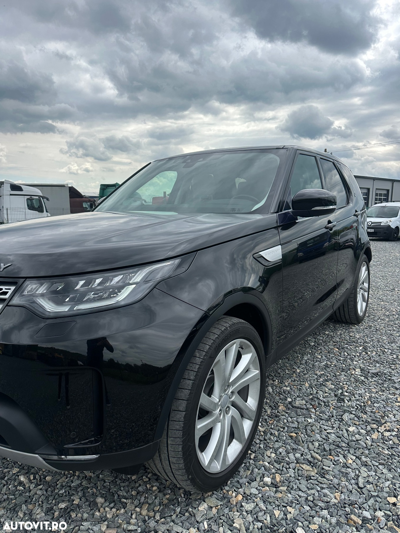 Land Rover Discovery 2.0 L SD4 HSE Luxury - 2