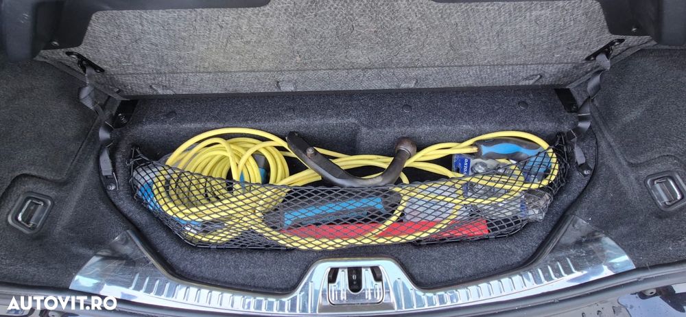 Volvo V60 D6 Plug-In-Hybrid AWD Geartronic Summum - 26