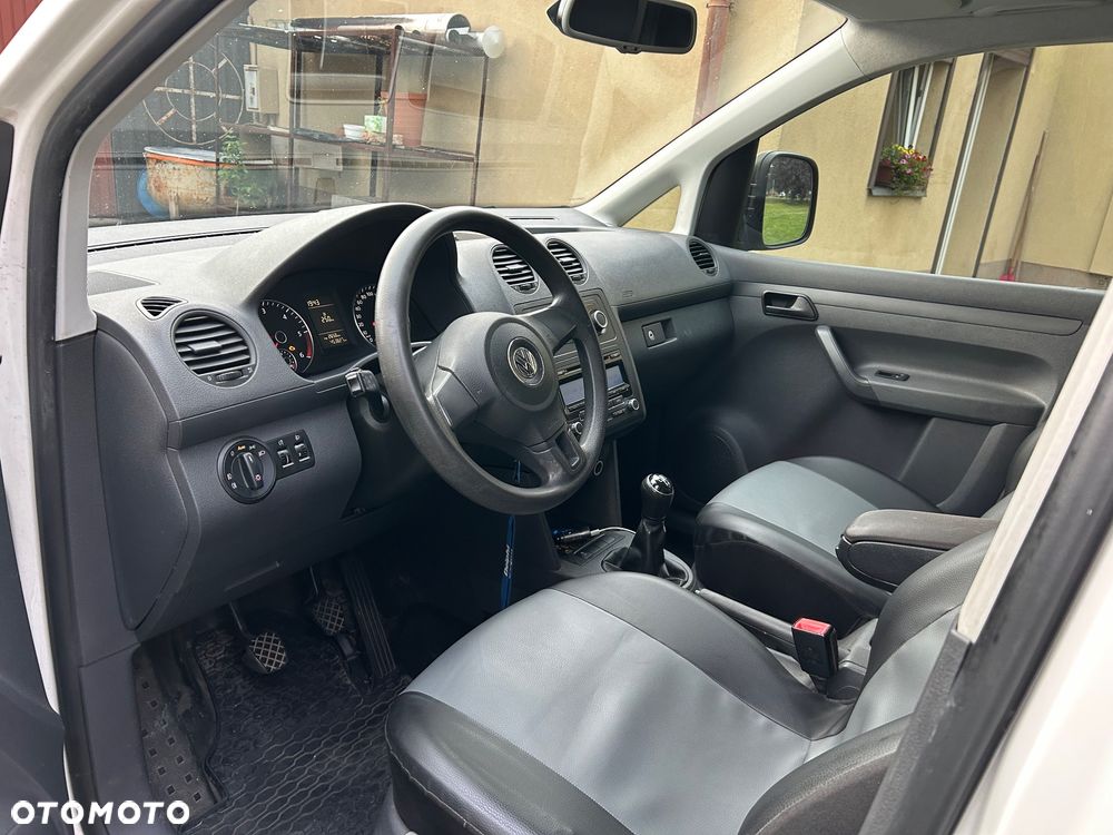 Volkswagen Caddy - 23