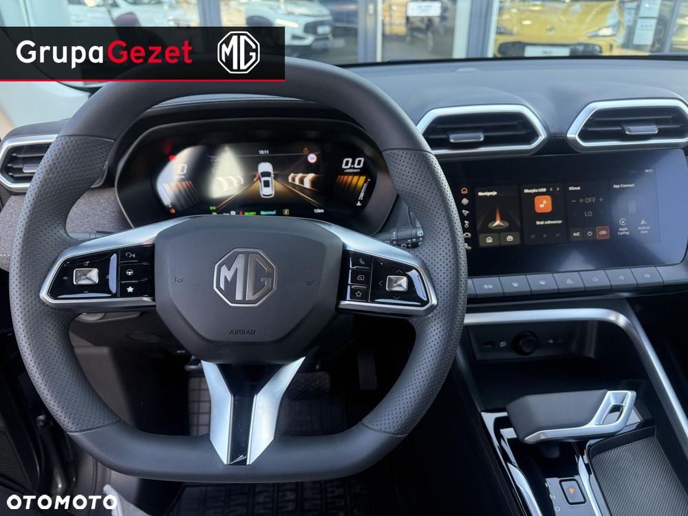 MG ZS - 8