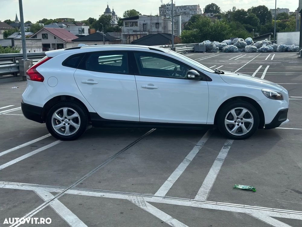 Volvo V40 Cross Country D2 Geartronic Kinetic - 8