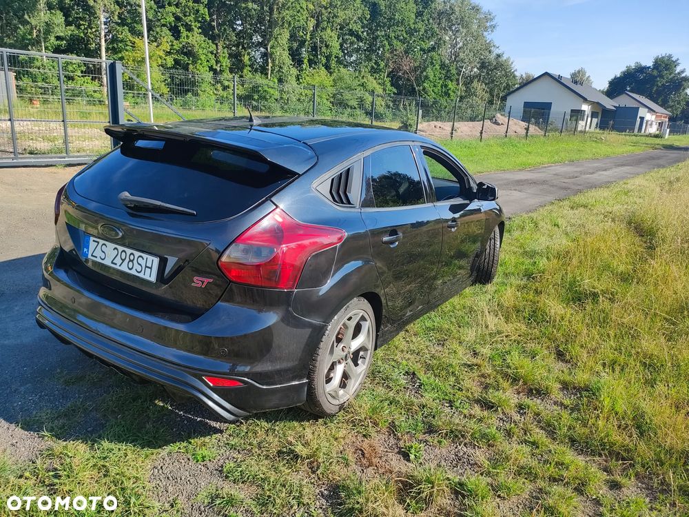 Ford Focus 2.0 EcoBoost ST-2 - 4