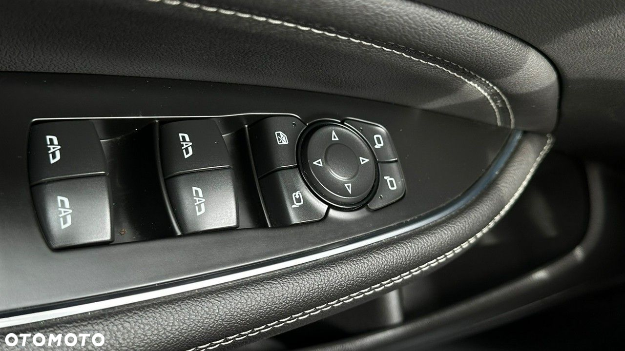 Opel Insignia - 38