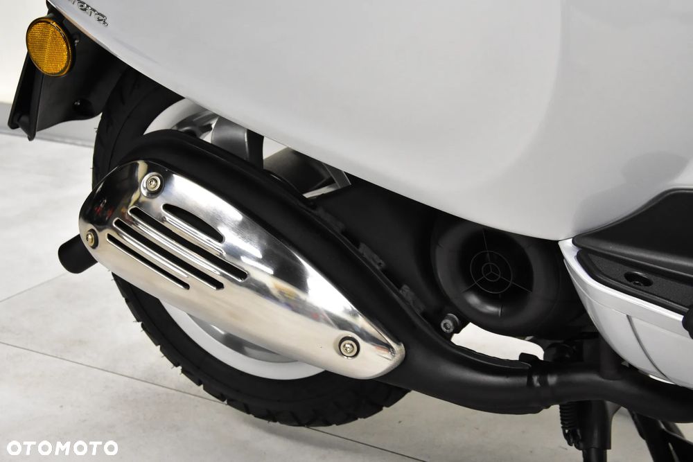 Vespa Primavera - 35